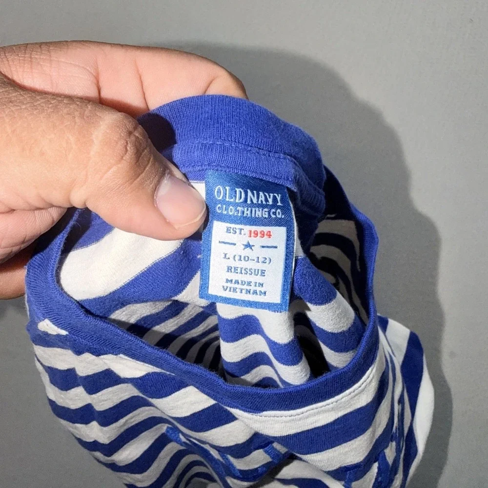 Old Navy Trademark T-Shirt Reissue Modern Boys L Blue Striped Crew Neck
